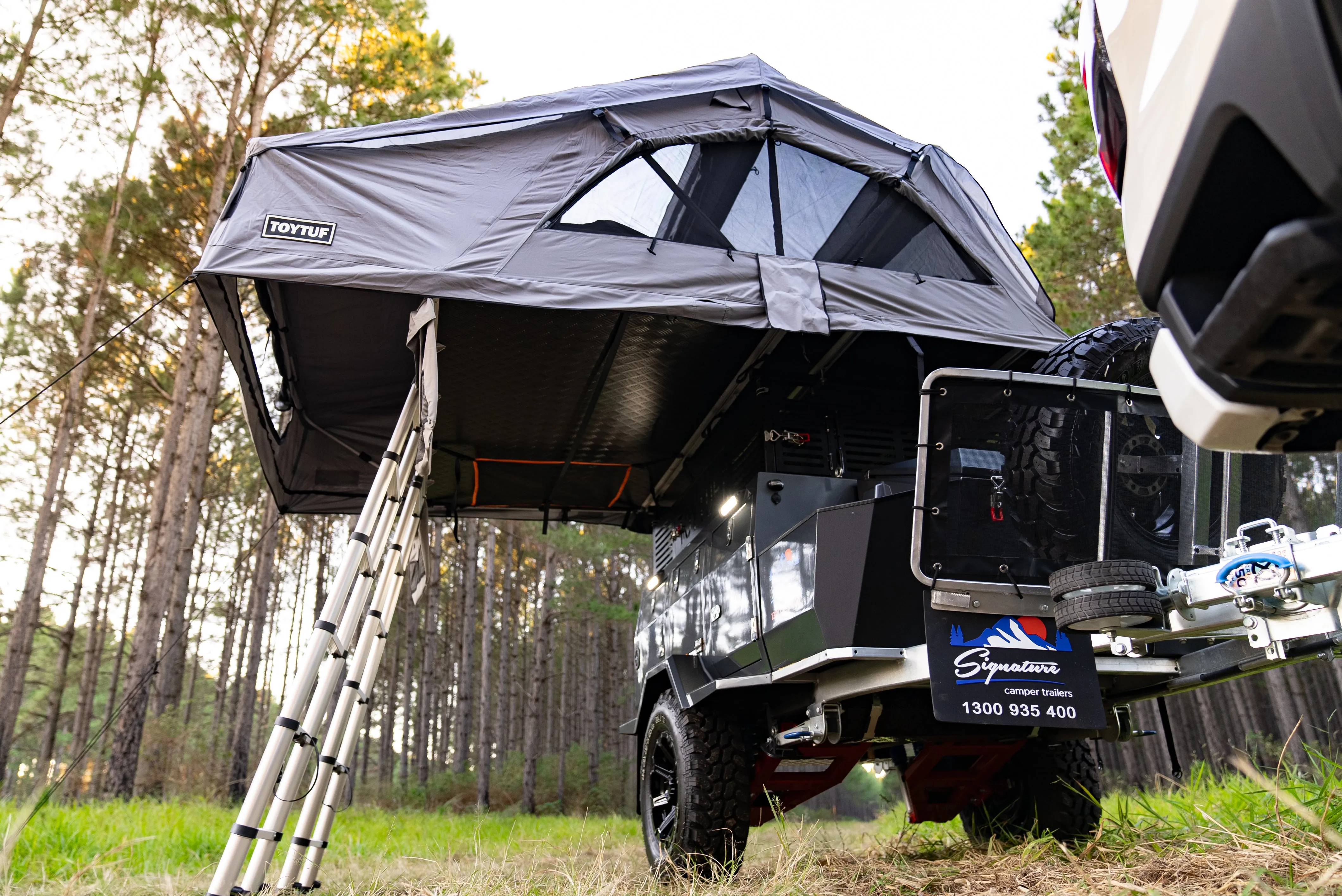 ST2200 - Roof Top Tent