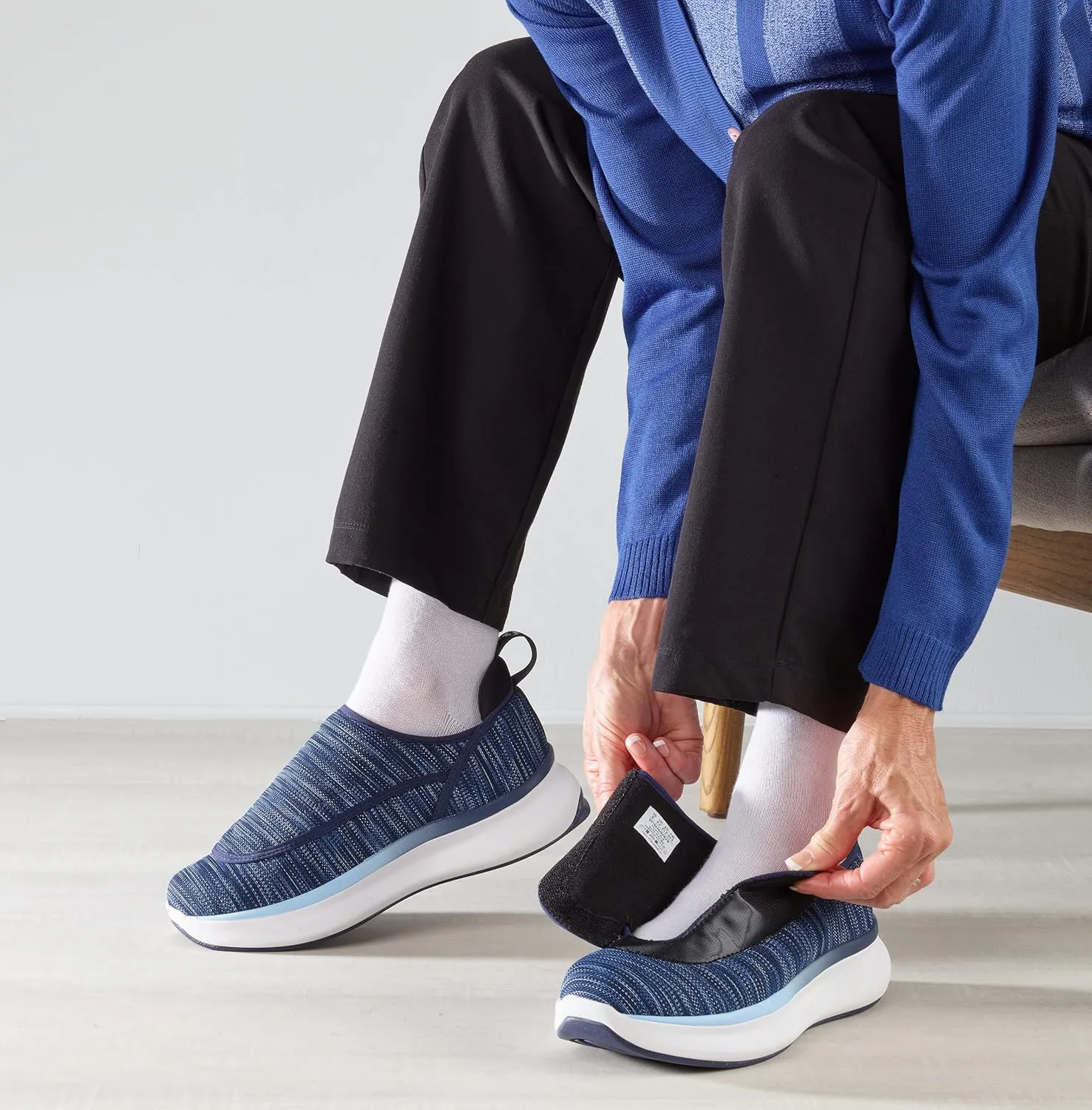 Women’s Extra Wide Comfort Shoes with Easy Closures for Adjustable Fit